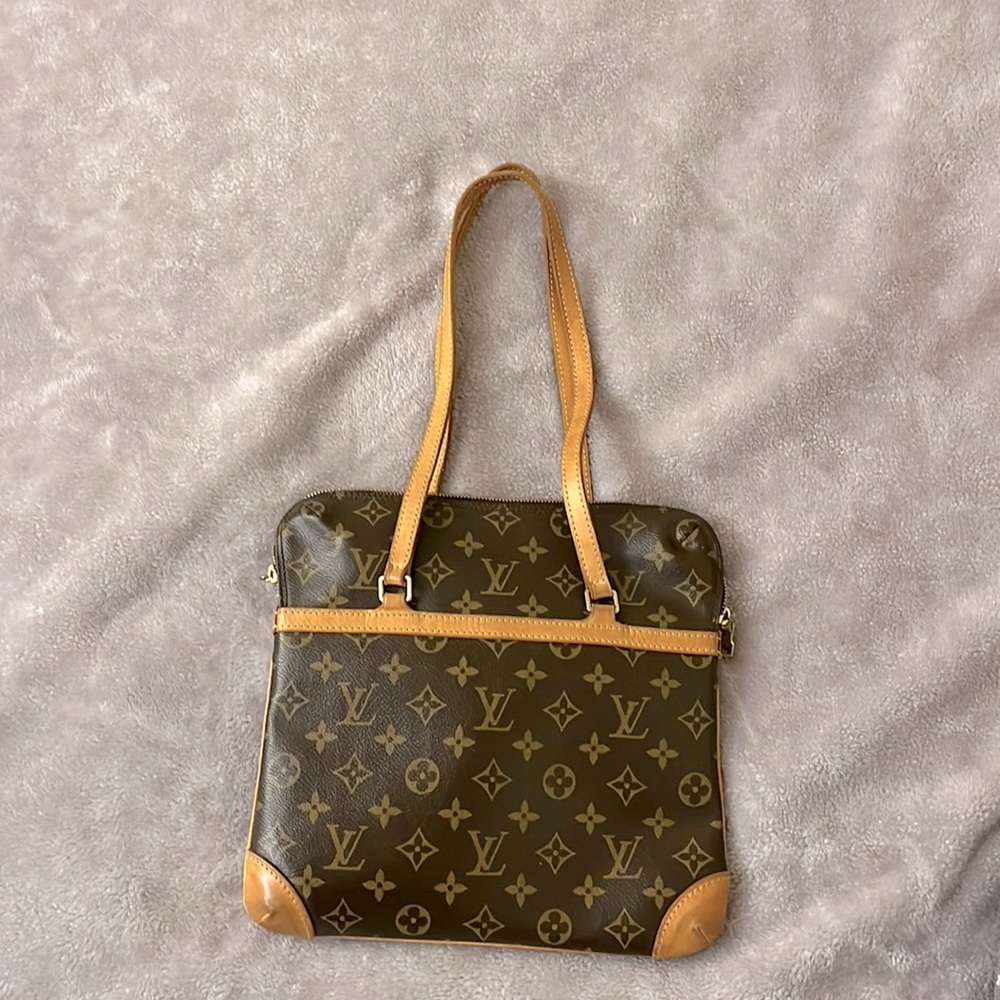 Louis Vuitton Sac Coussin
